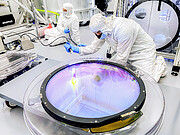 r-band Filter Arrives at SLAC