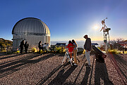 Visitantes de la Nación Tohono O’odham en el Observatorio Nacional de Kitt Peak