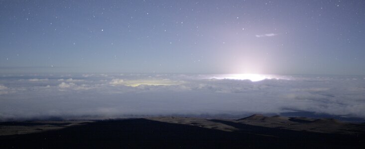Gemini Observatory Cloudcam Captures Volcano’s Dramatic Glow