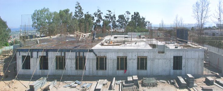 Gemini South base facility under construction