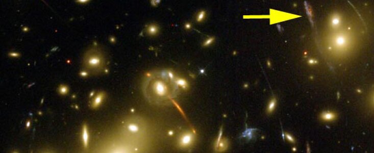 Optical image of the massive galaxy cluster A 2218