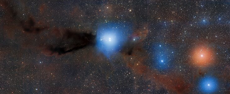 Nebulosa de reflexión Bernes 149 en la Nube Oscura Lupus 3