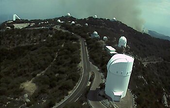 Observatorio Nacional Kitt Peak en Arizona cierra debido a Incendio Contreras