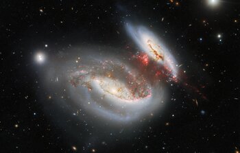 Colisión de ‘Galaxias Taffy’ produce un puente con material de formación estelar