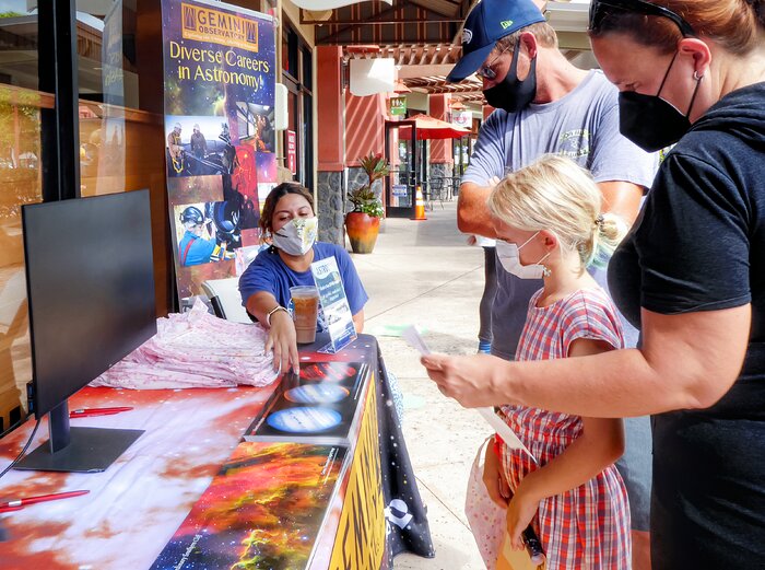 Engaging Families at AstroDay Kona