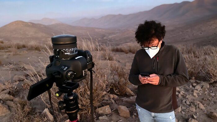 Measuring the sky brightness at Cerro Tololo Inter-American Observatory