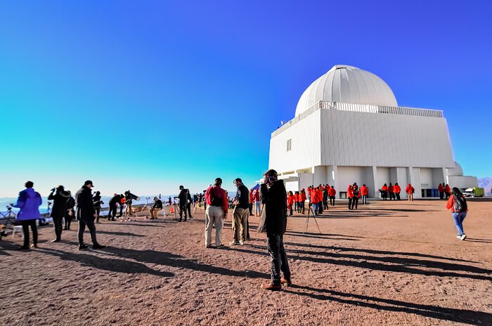 Visitors at CTIO during the 2019 solar eclipse