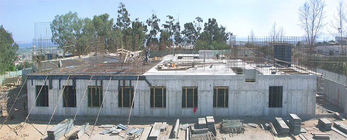 Gemini South base facility under construction