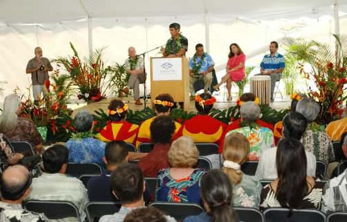 Nainoa Thompson speaks at the dedication ceremony