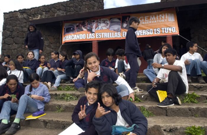 School children waiting to get in the StarLab