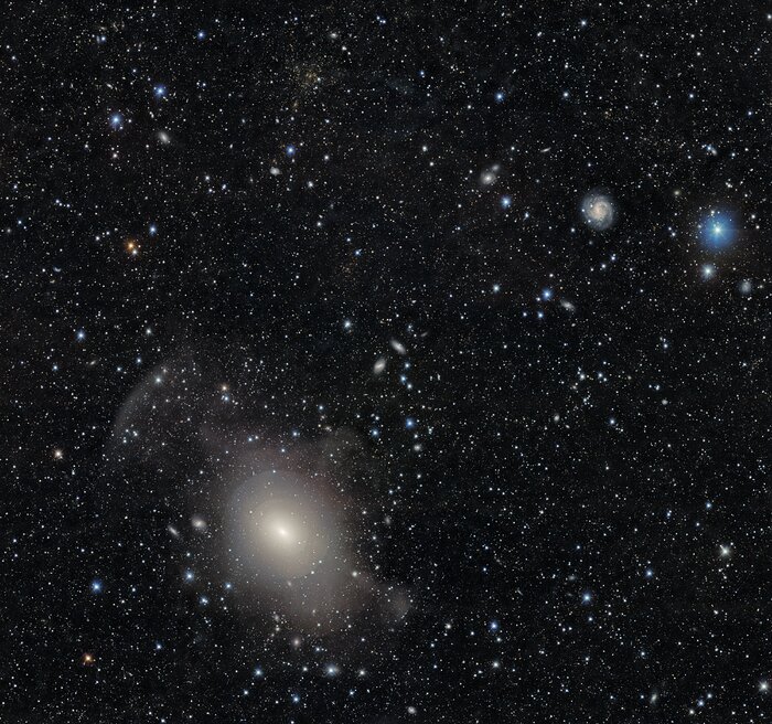 NGC 3923