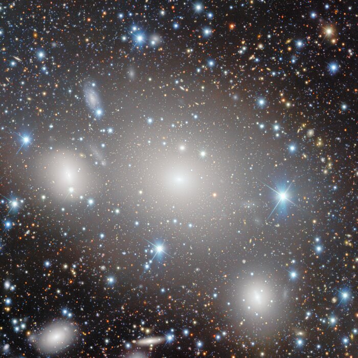 Elliptical Galaxy in the Antlia Cluster