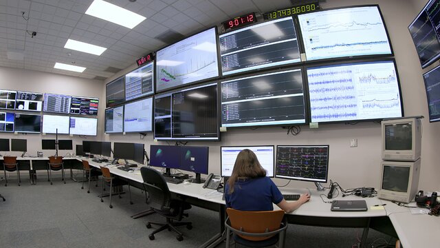 LIGO Hanford control room video.