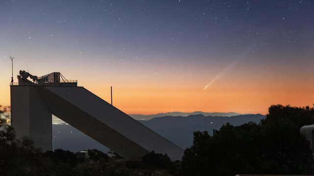 Comet C/2023 A3 (Tsuchinshan–ATLAS) Reel