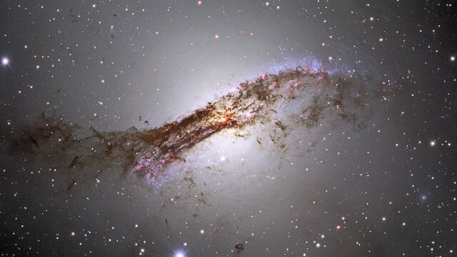 CosmoView Episode 32: Spectacular Portrait of Centaurus A